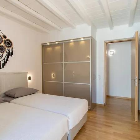 Oleum Villa Piso Livadi